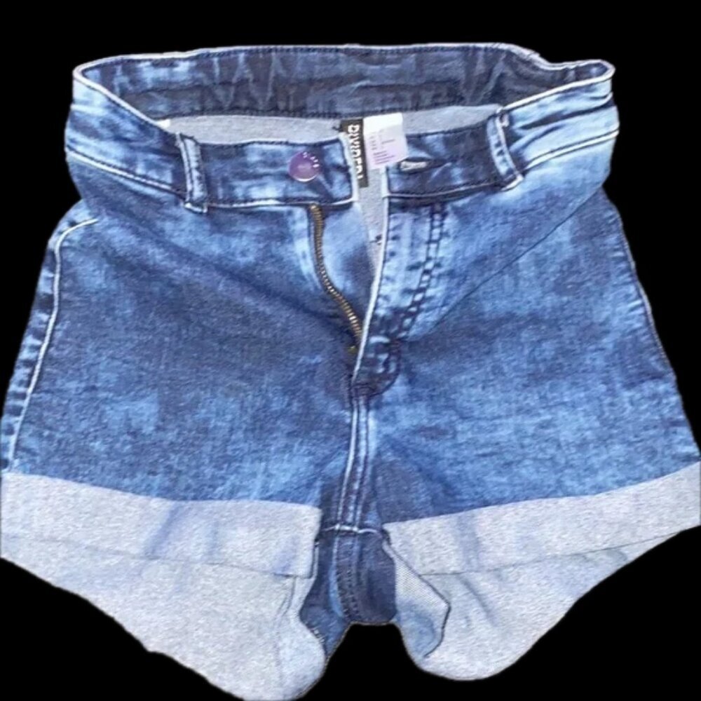 Nwot - Omg! Super cute vintage hi-waisted black label sexy hi-waist short shorts